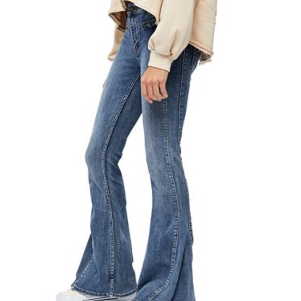 Free People Dream Lover Flare Jeans High Rise NWT - Picture 3 of 5